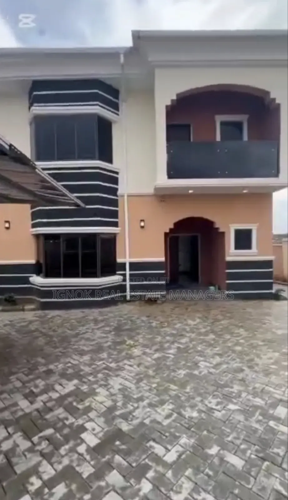 4bdrm Duplex in Apo Primary School, Zone B for sale