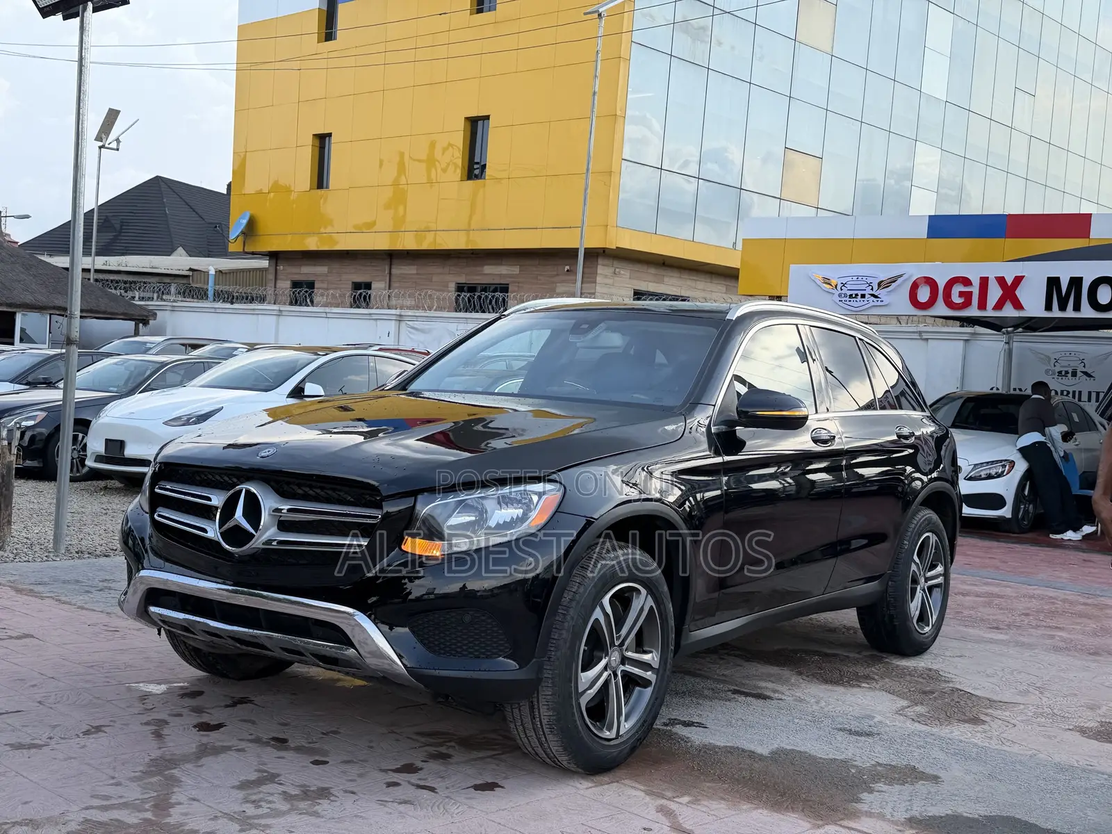 Mercedes-Benz GLC-Class 2017 Black