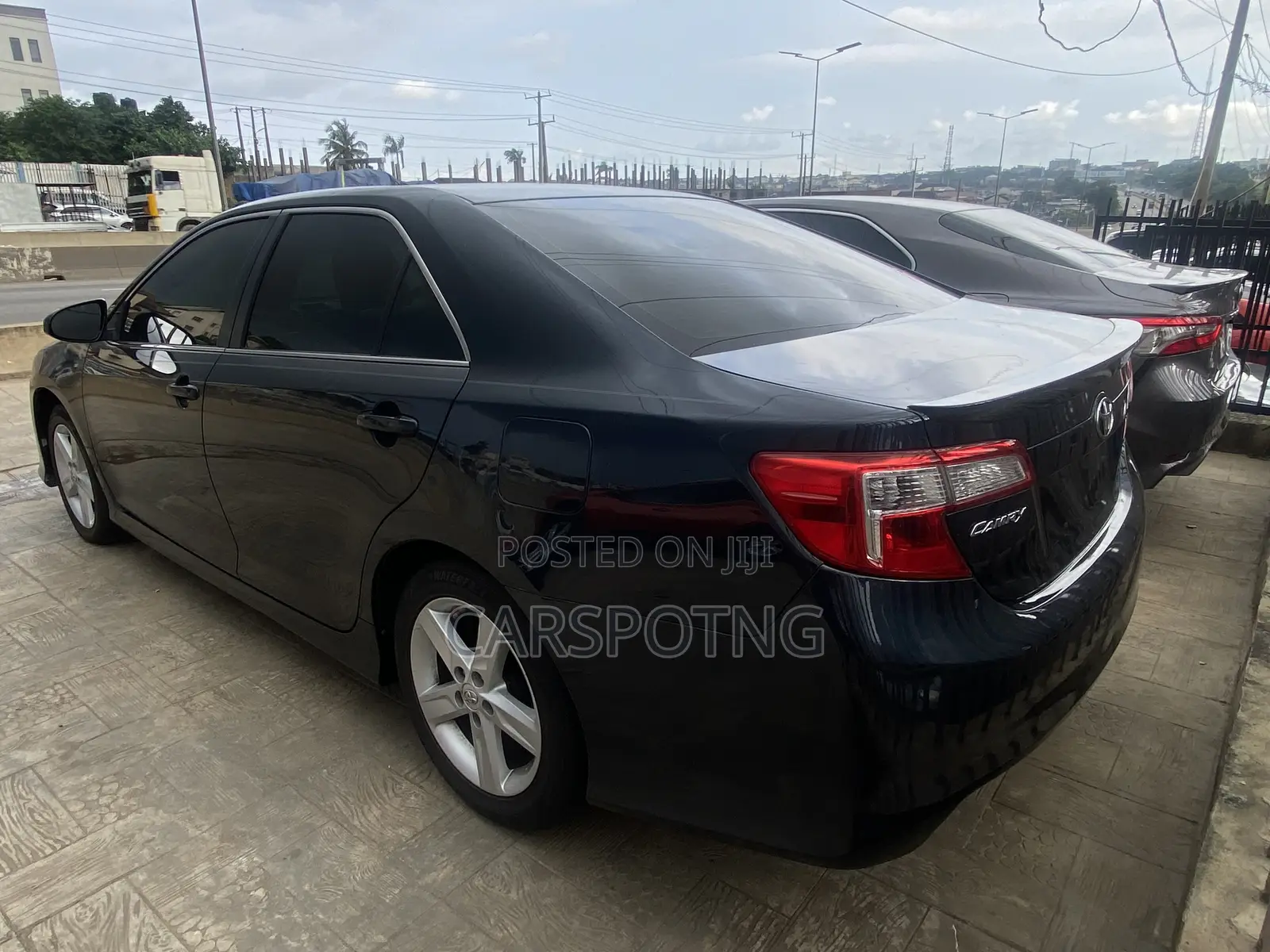 Toyota Camry SE Sport 4dr Sedan (2.5L 4cyl 6A) 2014 Gray