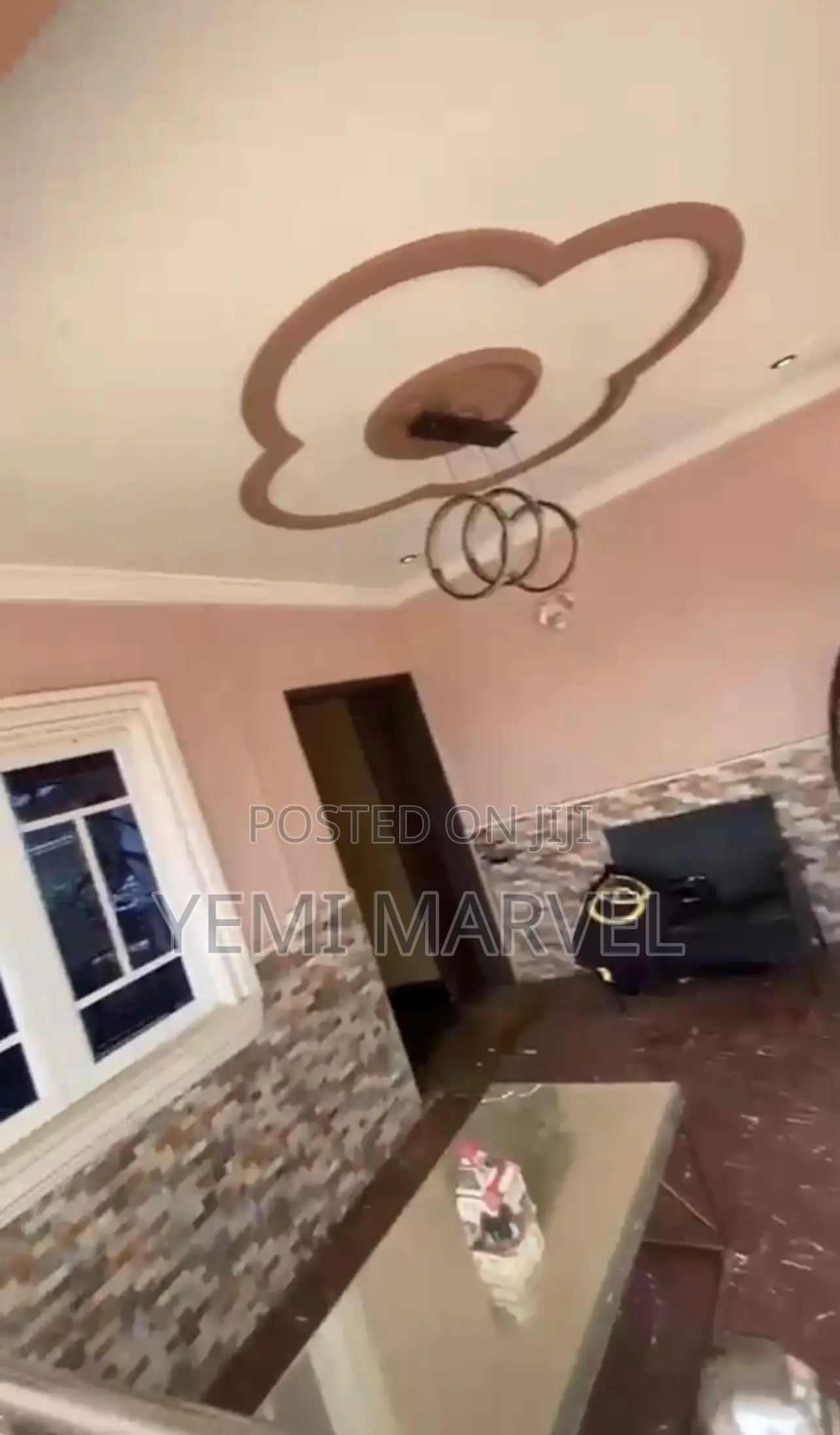 5bdrm Block of Flats in Peluseriki Estate, for sale