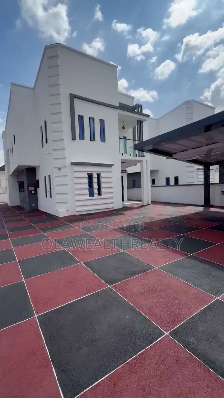 4bdrm Duplex in Kolapo Ishola Gra, Akobo for sale