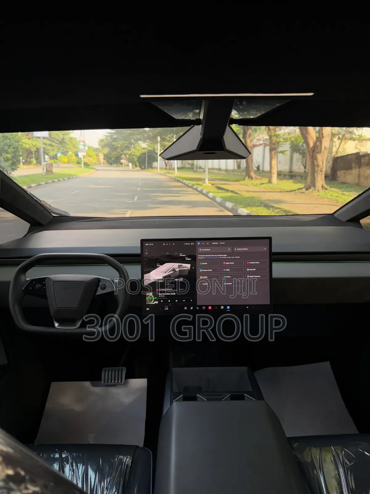 Tesla Cybertruck Cyberbeast 2025 Gold