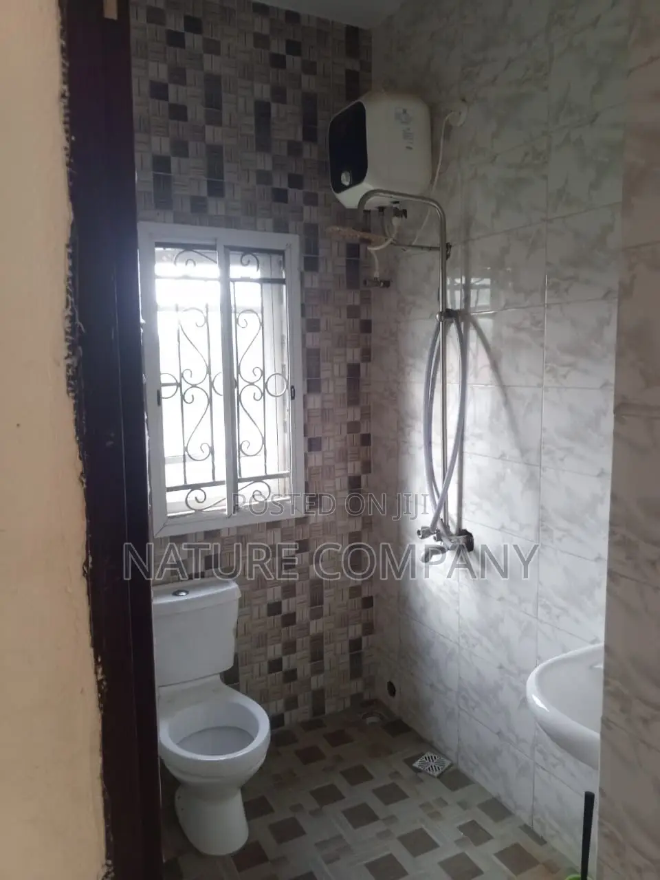 3bdrm Block of Flats in Magido Isheri for rent