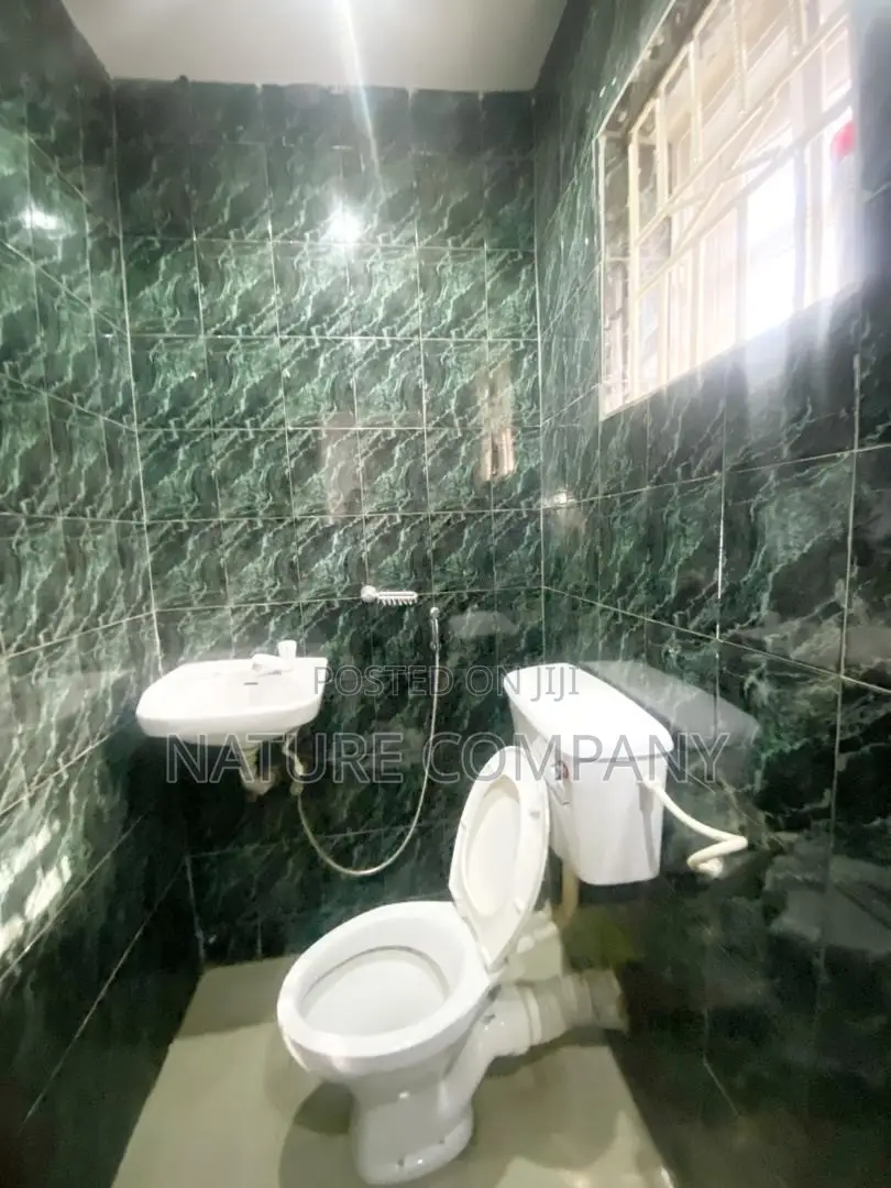3bdrm Block of Flats in Magodo Isheri for rent