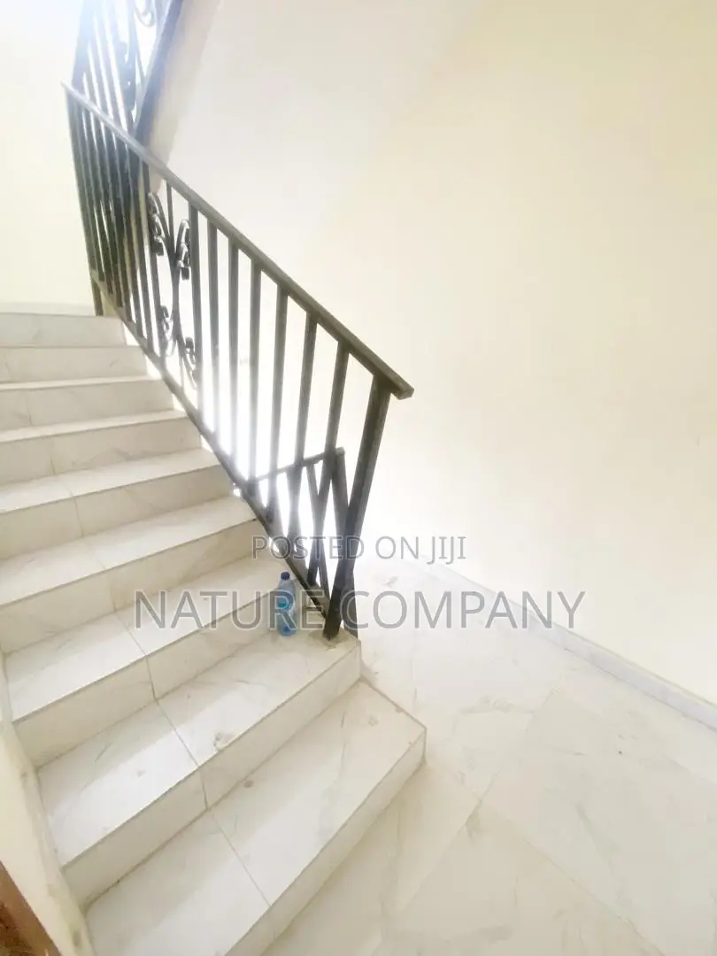 3bdrm Block of Flats in Magido Isheri for rent