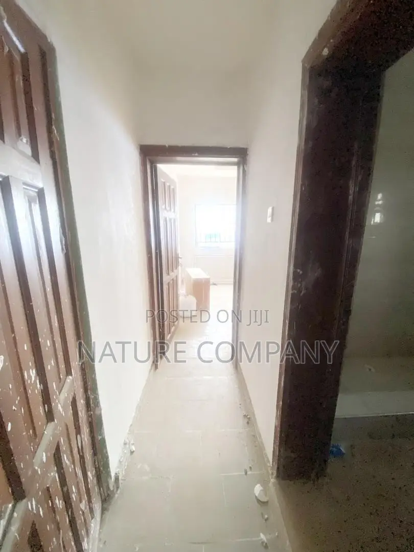3bdrm Block of Flats in Magido Isheri for rent