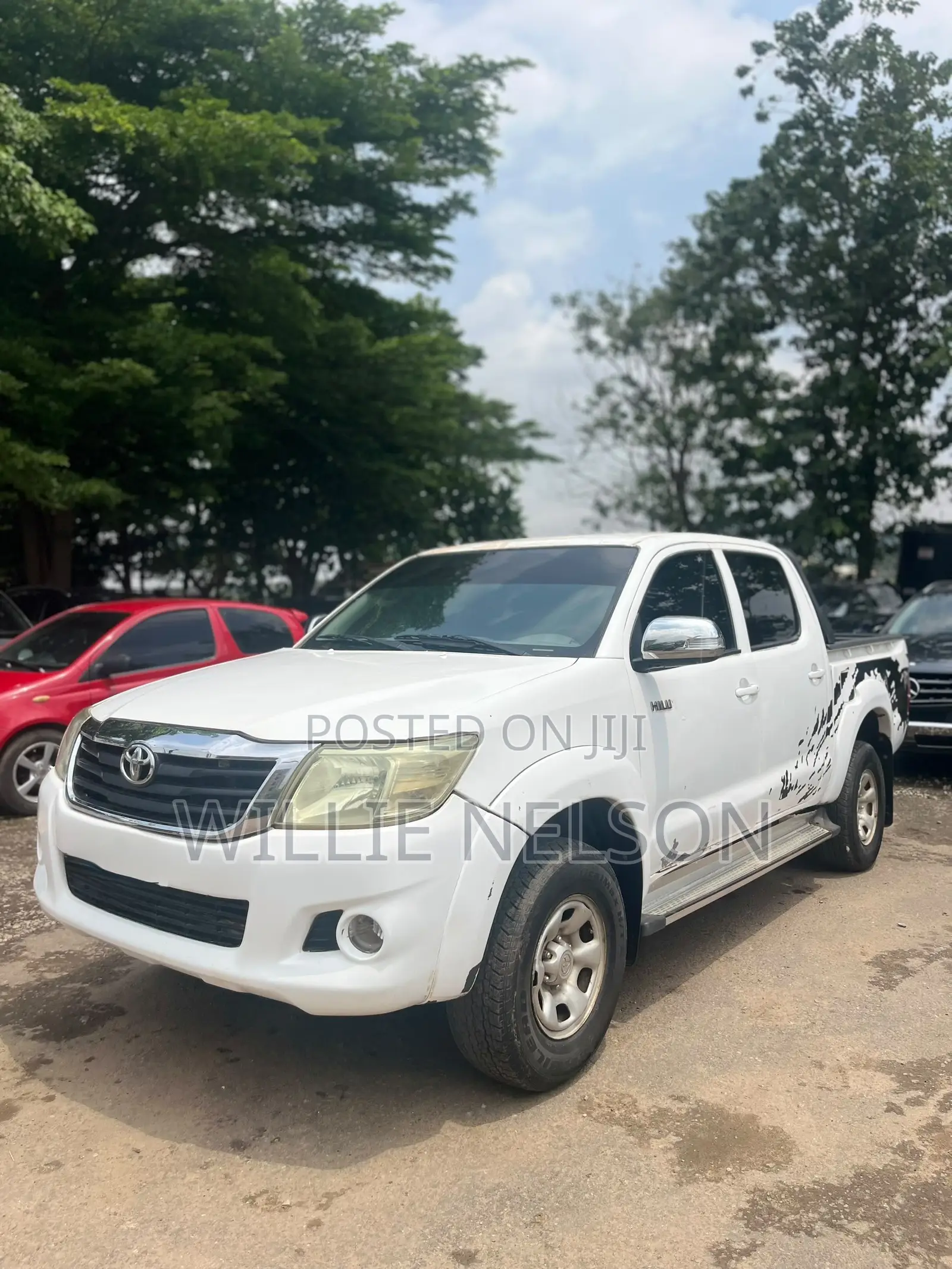 Toyota Hilux SR5 4x4 2013 White