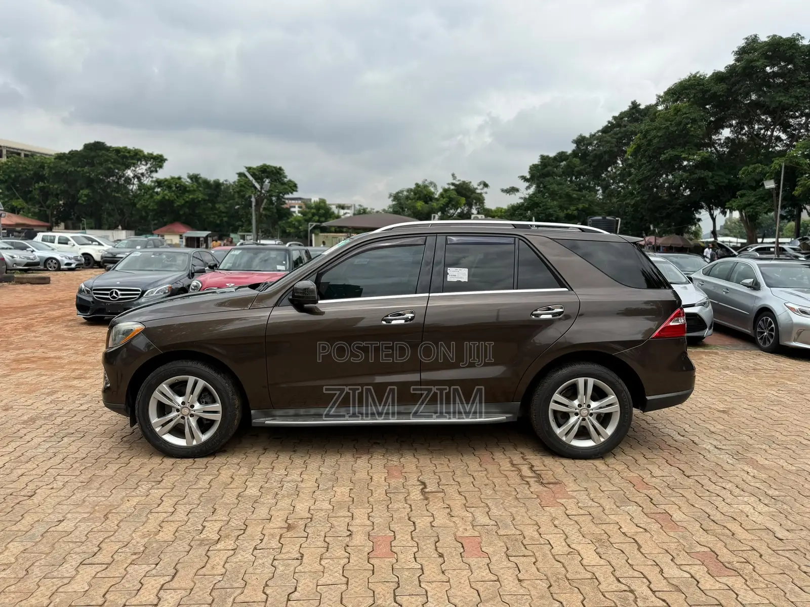 Mercedes-Benz M Class ML350 4dr SUV (3.5L 6cyl 7A) 2014 Brown