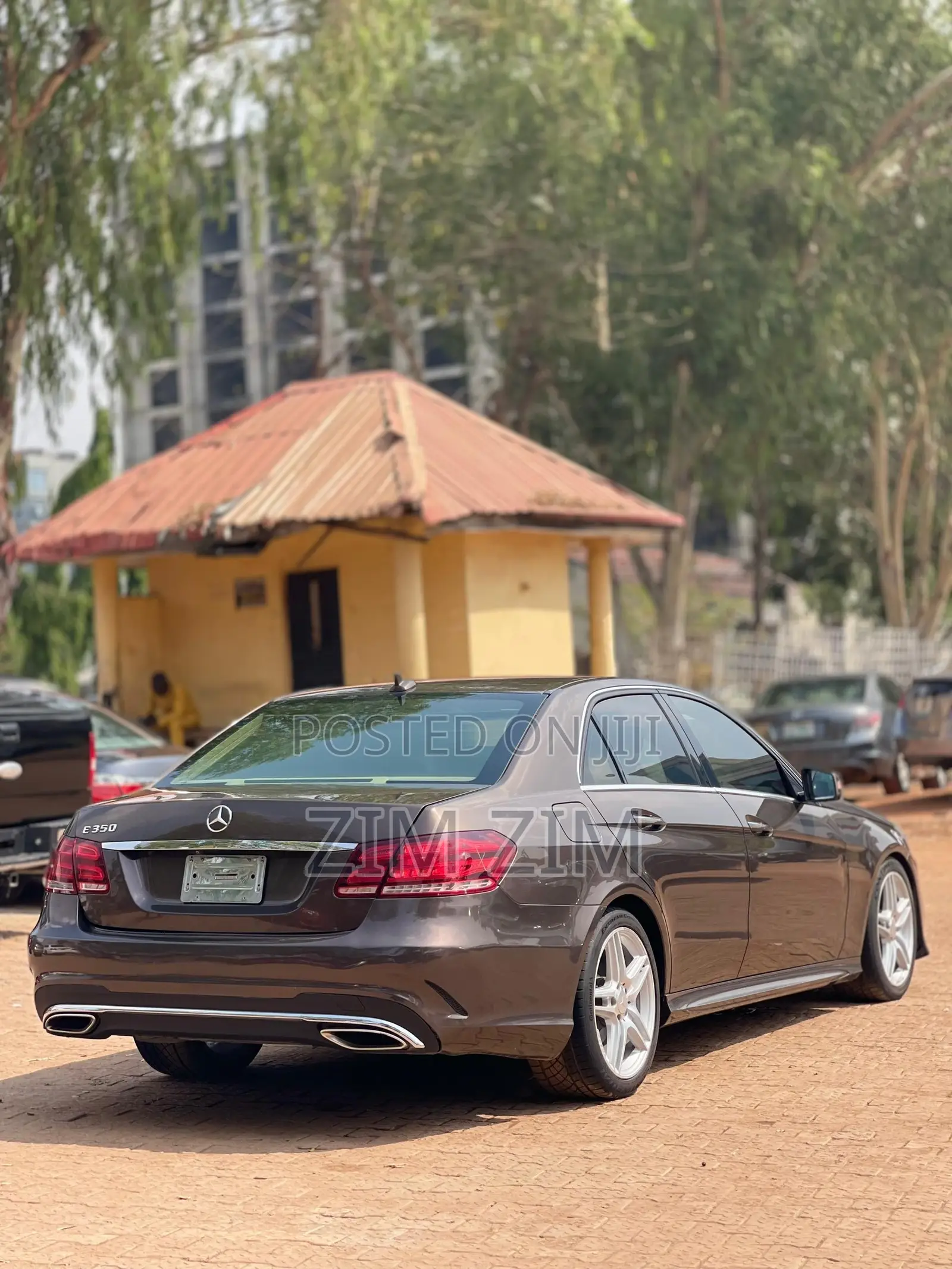 Mercedes-Benz E350 Base 4dr Sedan RWD (3.5L 6cyl 7A) 2014 Brown