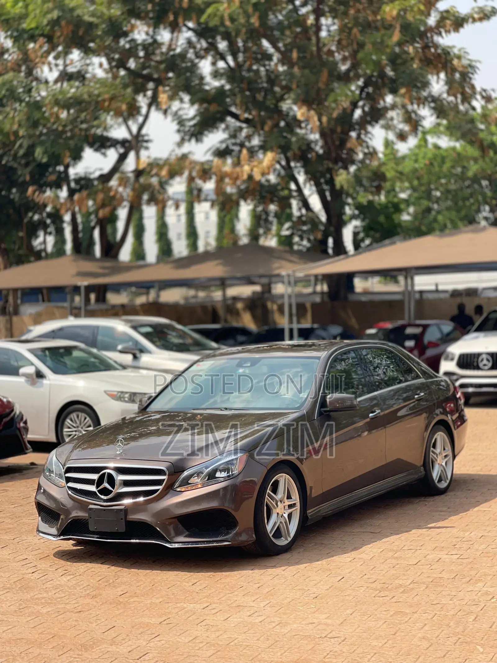 Mercedes-Benz E350 Base 4dr Sedan RWD (3.5L 6cyl 7A) 2014 Brown