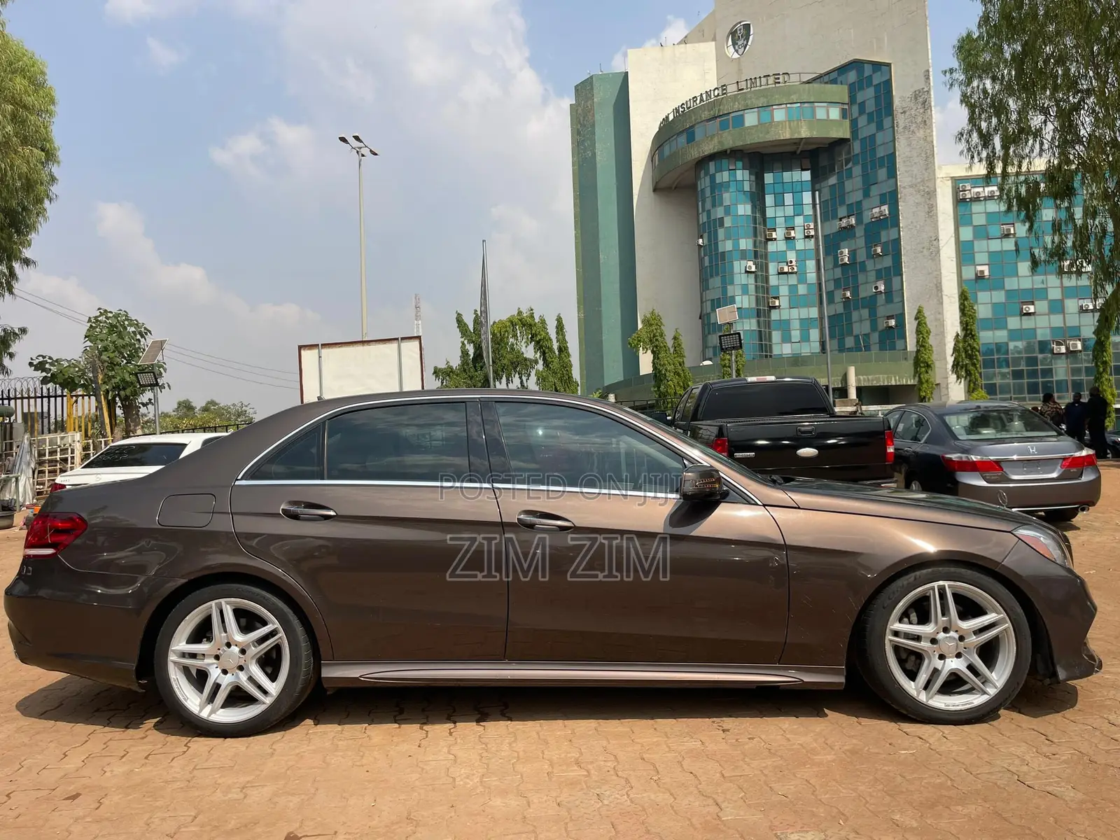 Mercedes-Benz E350 Base 4dr Sedan RWD (3.5L 6cyl 7A) 2014 Brown