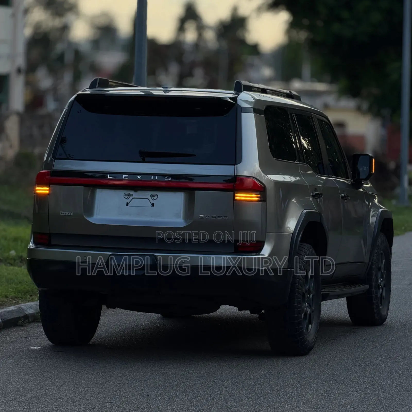 Lexus GX 2025 Gold