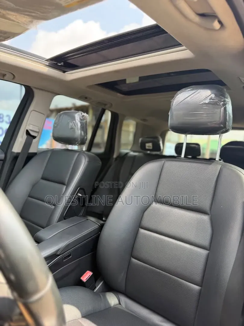 Mercedes-Benz GLK-Class Base GLK 350 4dr AWD 4MATIC (3.5L 6cyl 7A) 2015