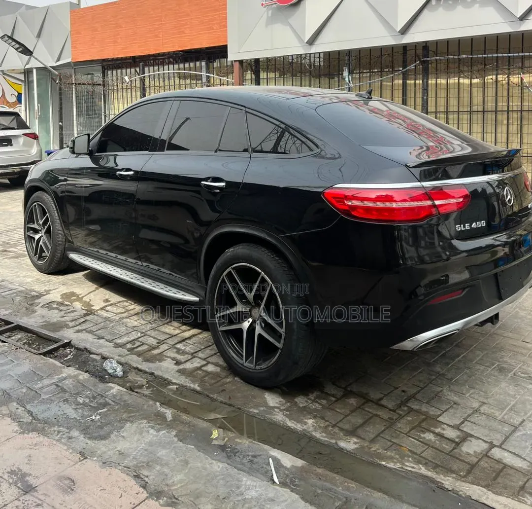Mercedes-Benz GLE-Class 2016 Black