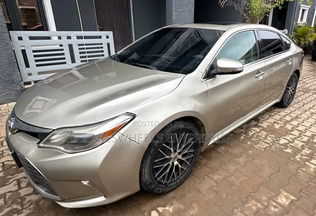 Toyota Avalon 2017 Gold