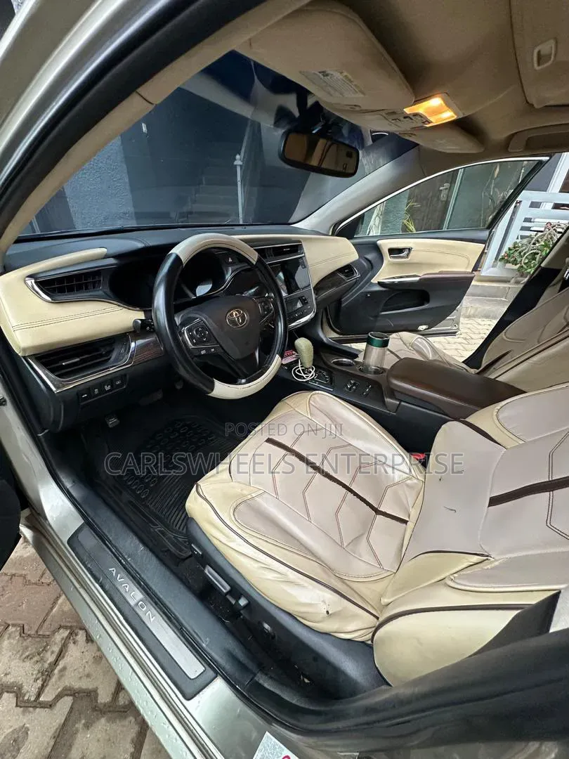 Toyota Avalon 2017 Gold