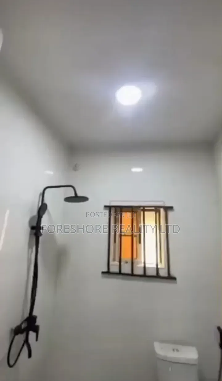 3bdrm Apartment in Soluyi for rent