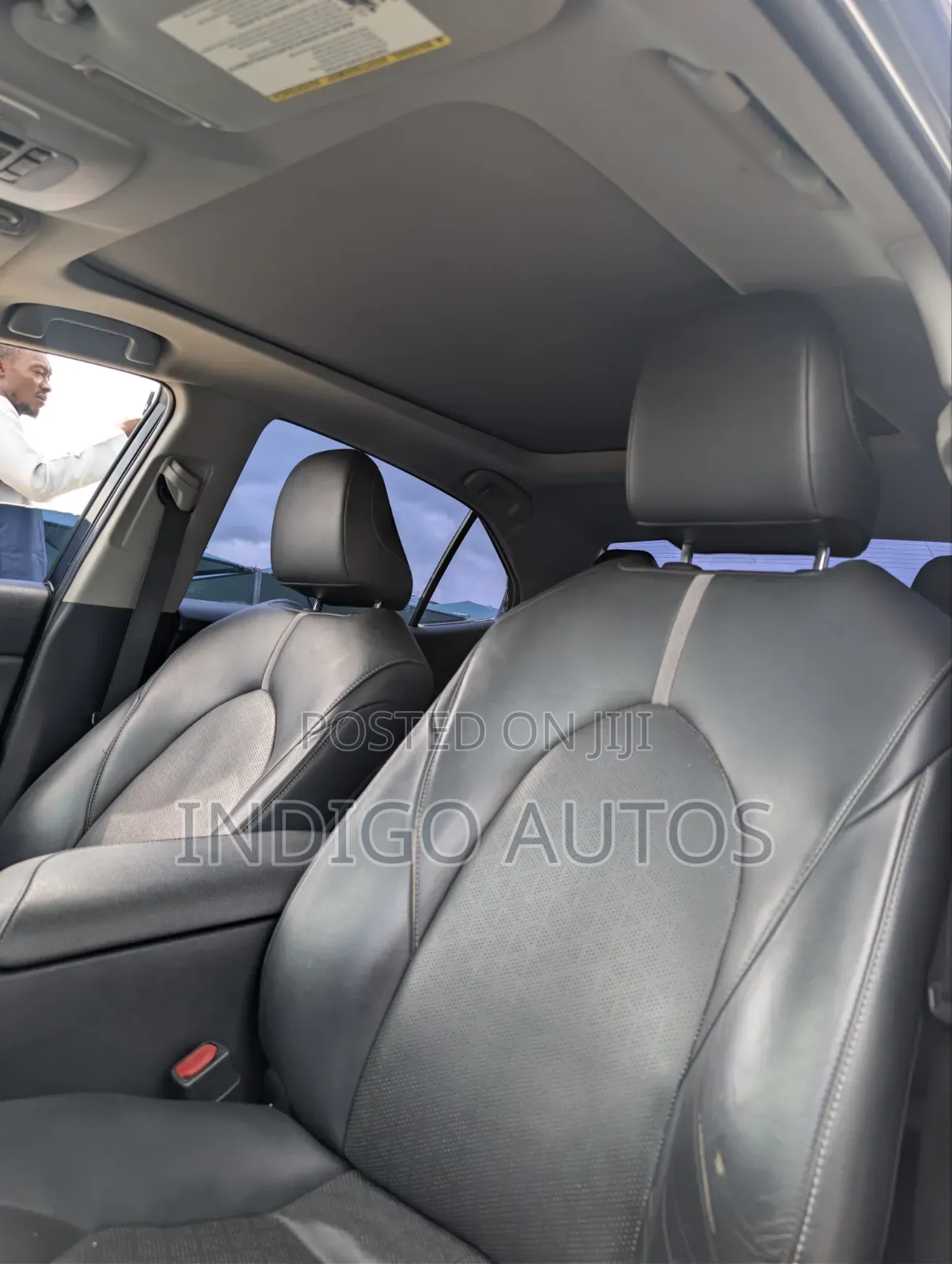 Toyota Camry XLE V6 FWD (3.5L 6cyl 8AM) 2018 Black