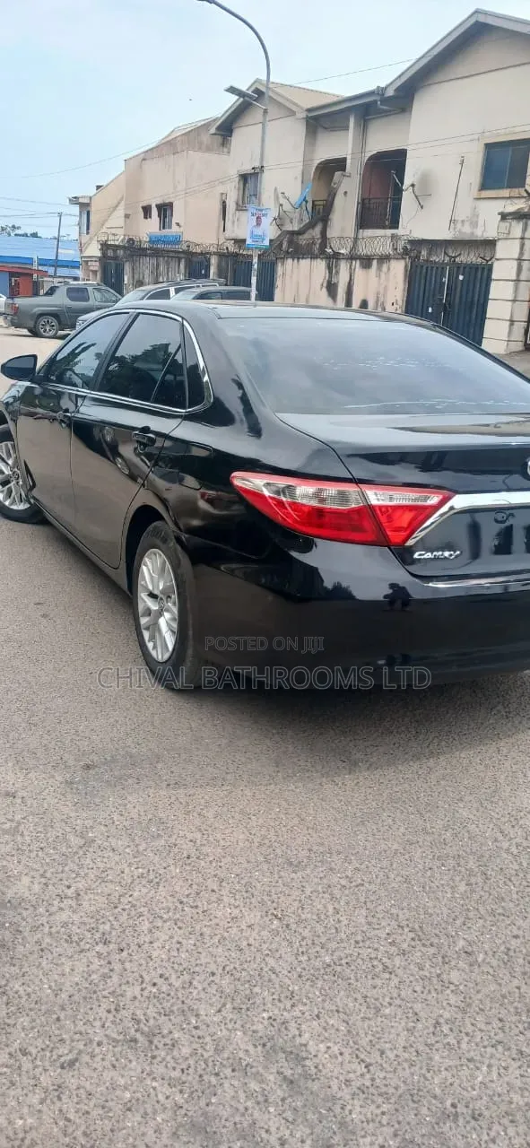 Toyota Camry 2017 Gray