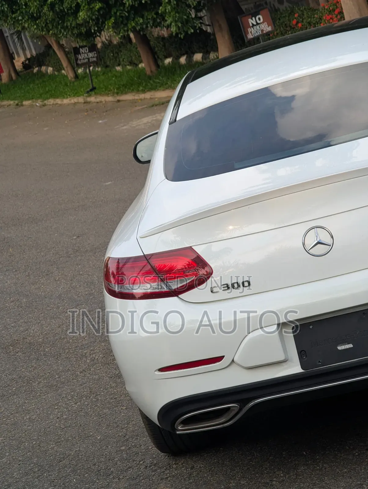 Mercedes-Benz C300 Base 4Matic Sedan AWD (2.0L 4cyl 7A) 2017 White