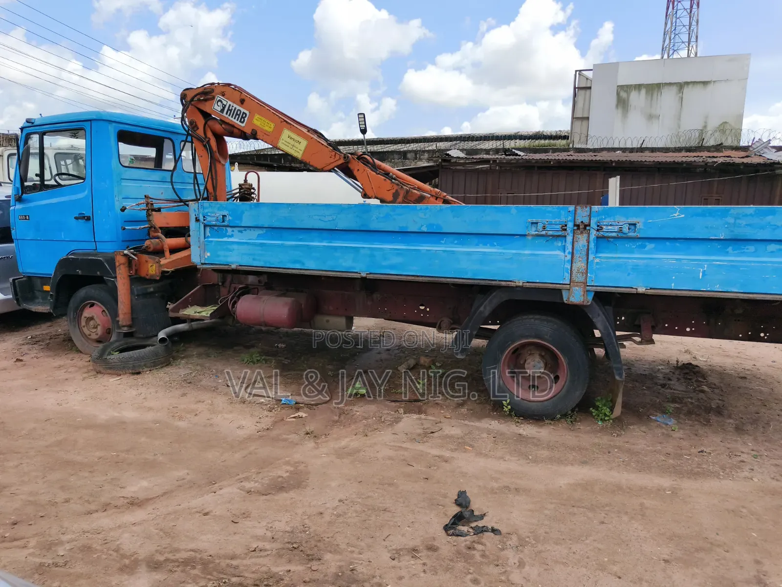 4 Tons Mercedes Benz Hiab Self-Loader - Direct Belgium