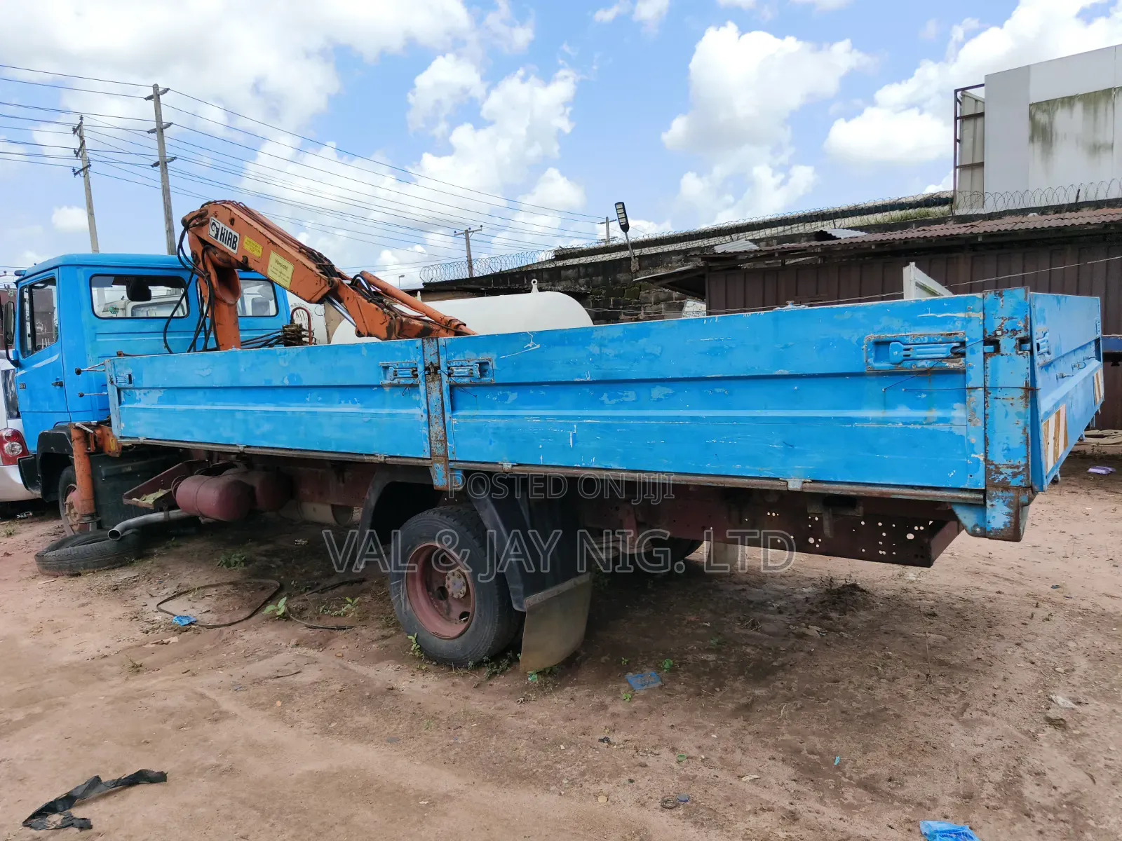 4 Tons Mercedes Benz Hiab Self-Loader - Direct Belgium