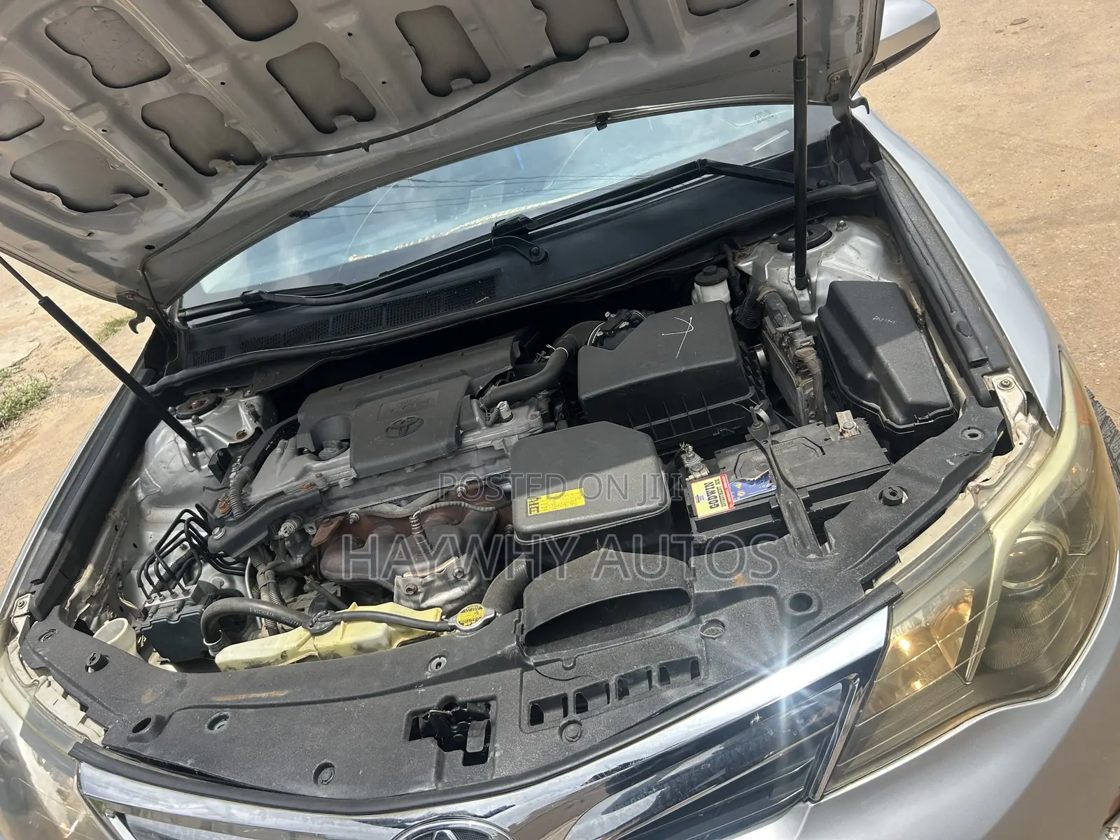 Toyota Camry LE 4dr Sedan (2.5L 4cyl 6A) 2013 Silver