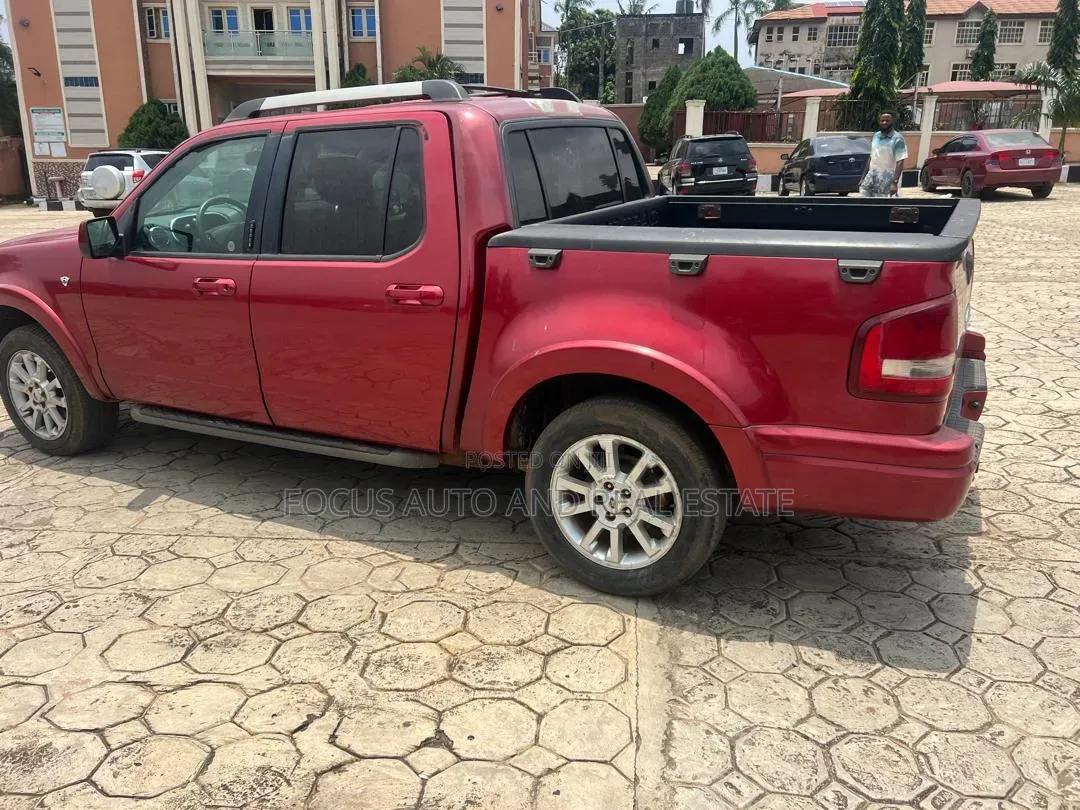Ford Explorer Limited 4dr 4x4 (4.6L 8cyl 6A) 2007