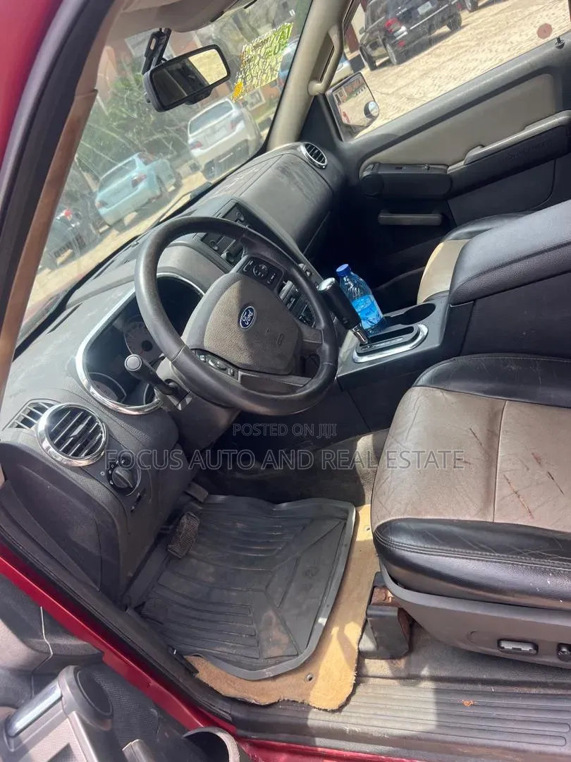 Ford Explorer Limited 4dr 4x4 (4.6L 8cyl 6A) 2007
