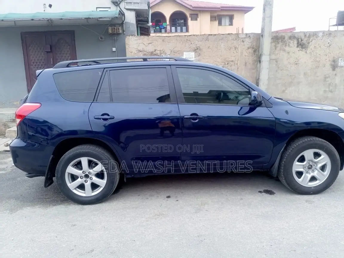 Toyota RAV4 Limited 2008 Blue