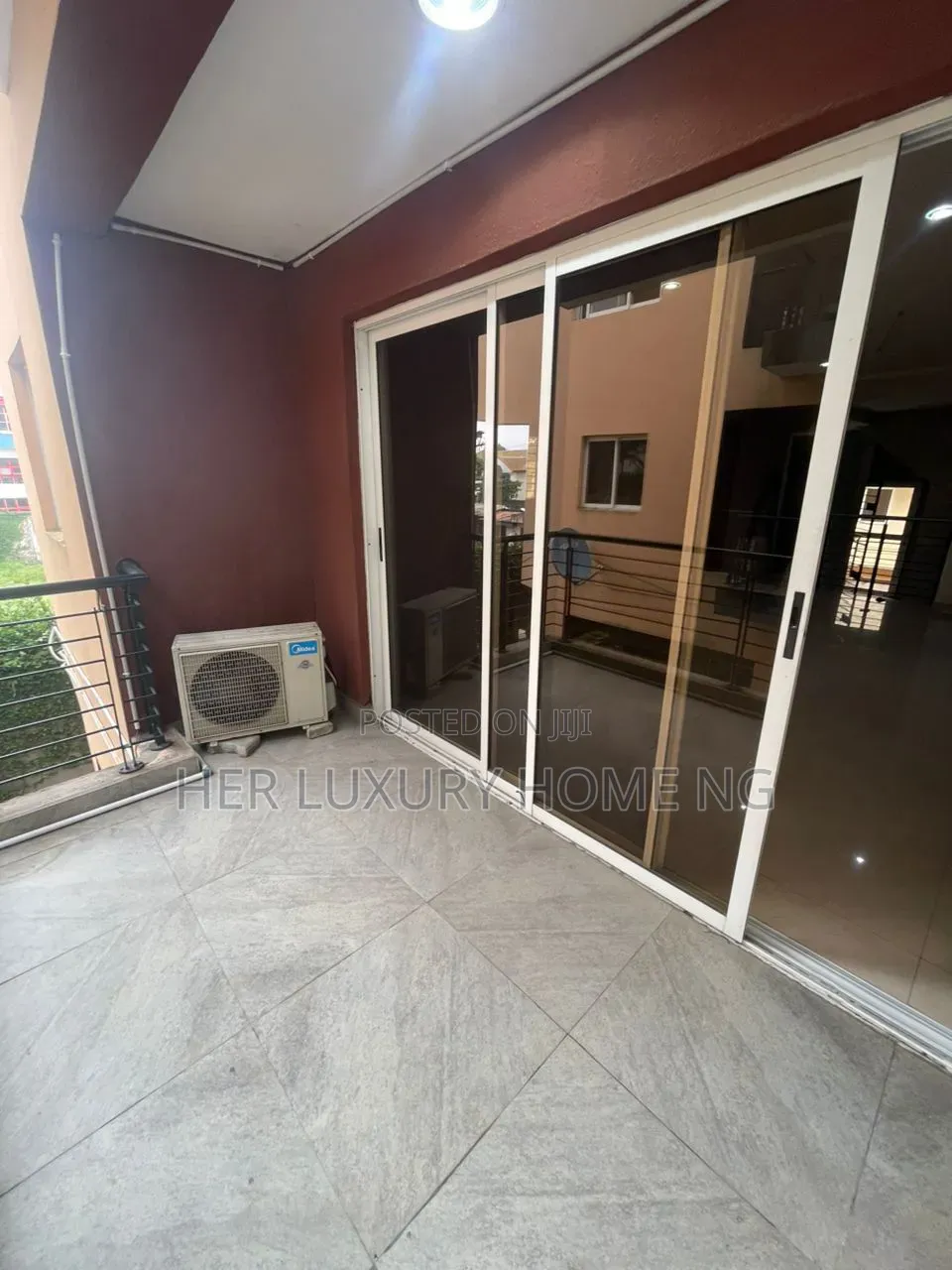 2bdrm Apartment in Lekki Phase One for rent