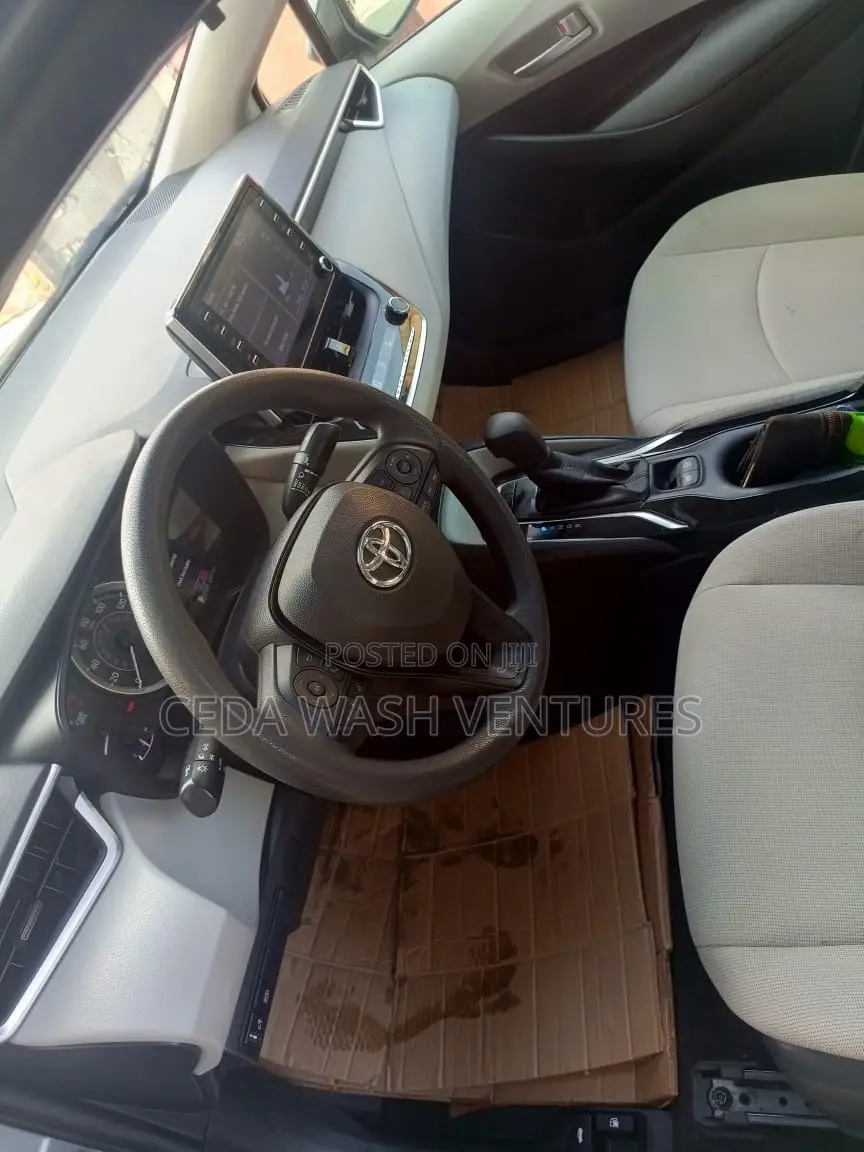 Toyota Corolla XSE (1.8L 4cyl 2A) 2019 Blue