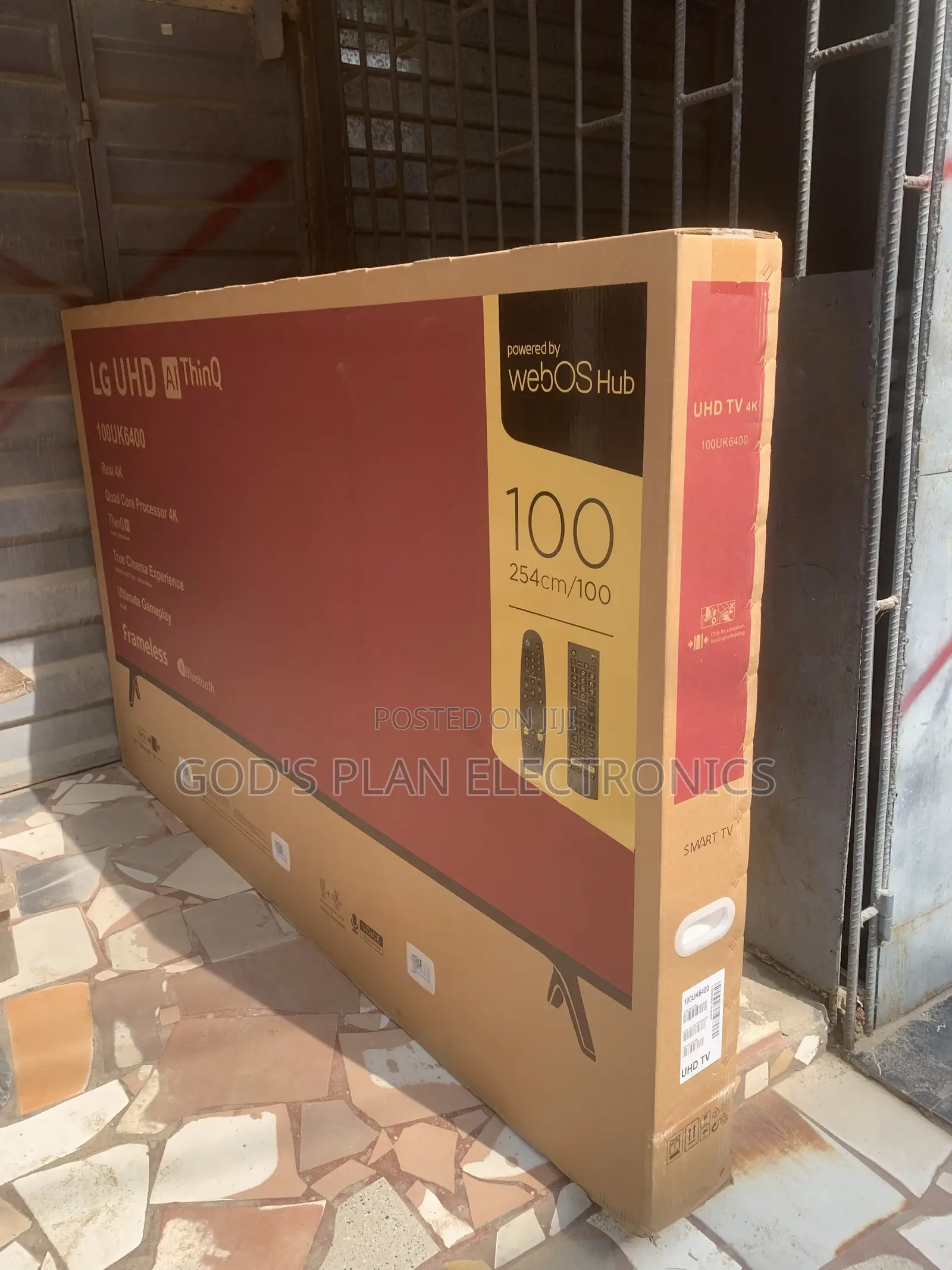 100inches Webos UHD TV