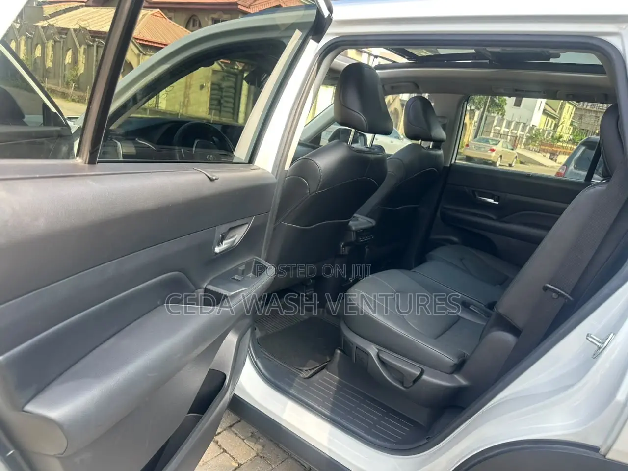 Toyota Grand Highlander XLE AWD 2024 White
