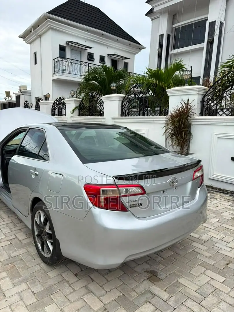 Toyota Camry 2013 Silver