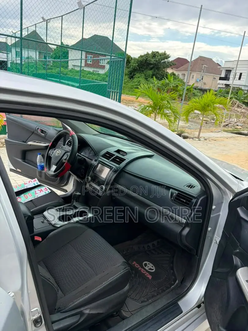 Toyota Camry 2013 Silver