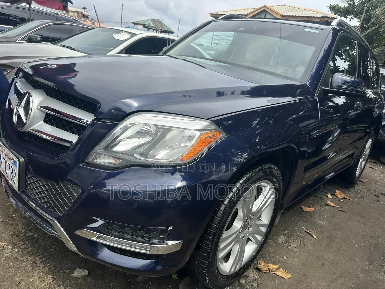Mercedes-Benz GLK-Class Base GLK 350 4dr AWD 4MATIC (3.5L 6cyl 7A) 2015