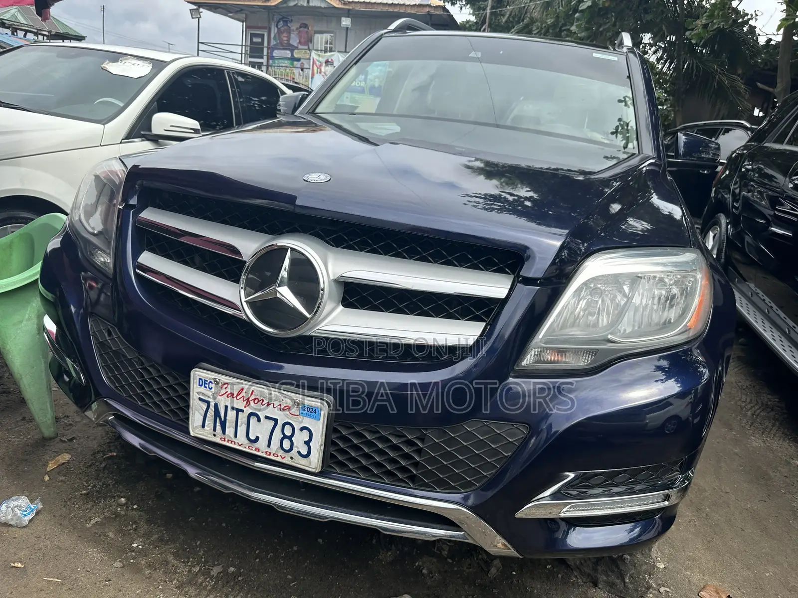 Mercedes-Benz GLK-Class Base GLK 350 4dr AWD 4MATIC (3.5L 6cyl 7A) 2015