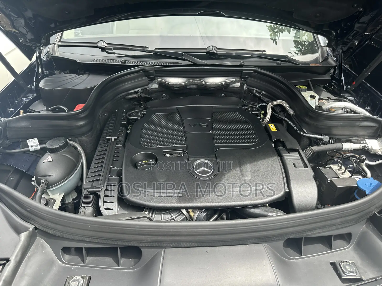 Mercedes-Benz GLK-Class Base GLK 350 4dr AWD 4MATIC (3.5L 6cyl 7A) 2015