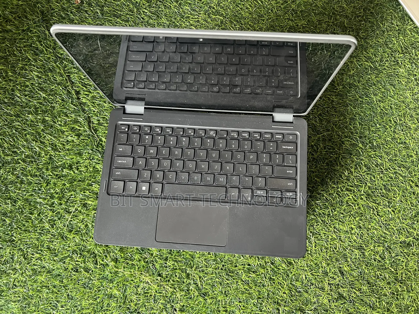 Laptop Dell Latitude 3190 2-in-1 8GB Intel SSD 128GB
