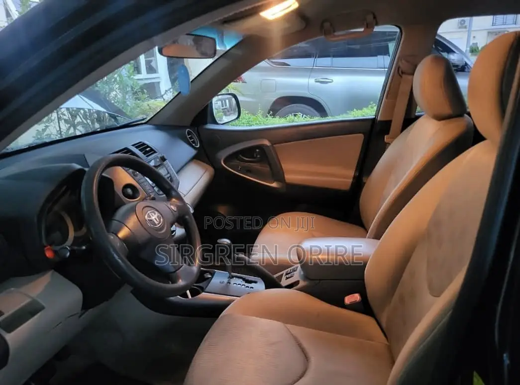 Toyota RAV4 Limited 2011 Black