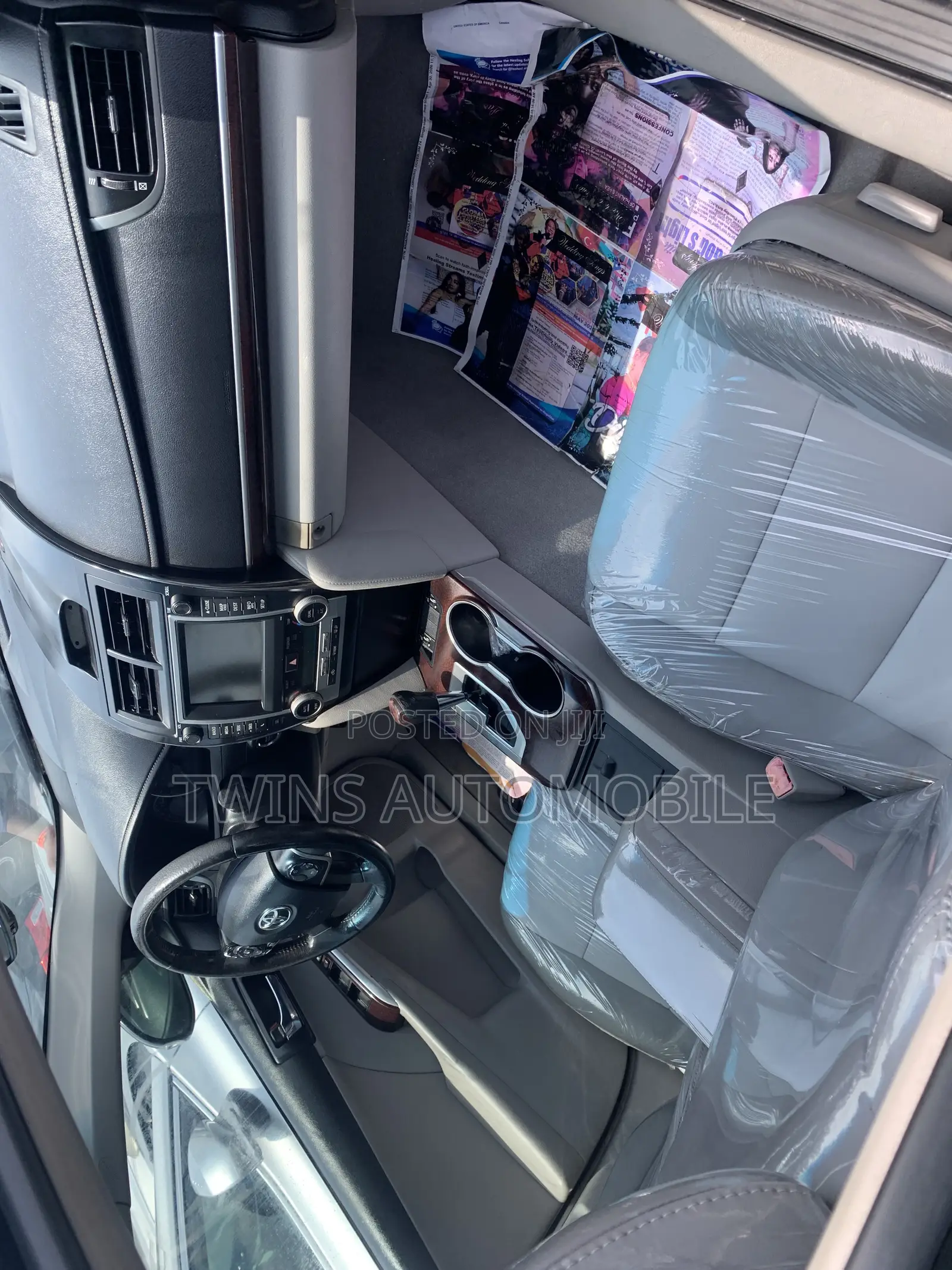 Toyota Camry XLE V6 4dr Sedan (3.5L 6cyl 6A) 2013 Gray
