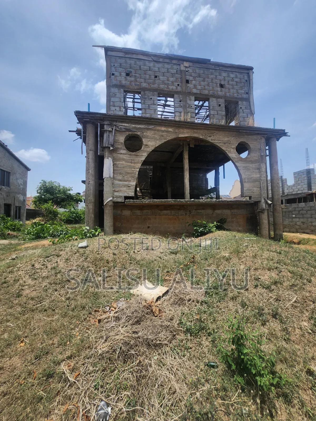 6bdrm Duplex in Galadimawa for sale