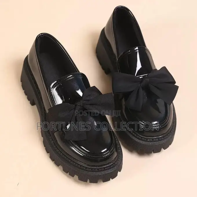Women's Patent Leather Bow Accent Chunky Platform Loafer