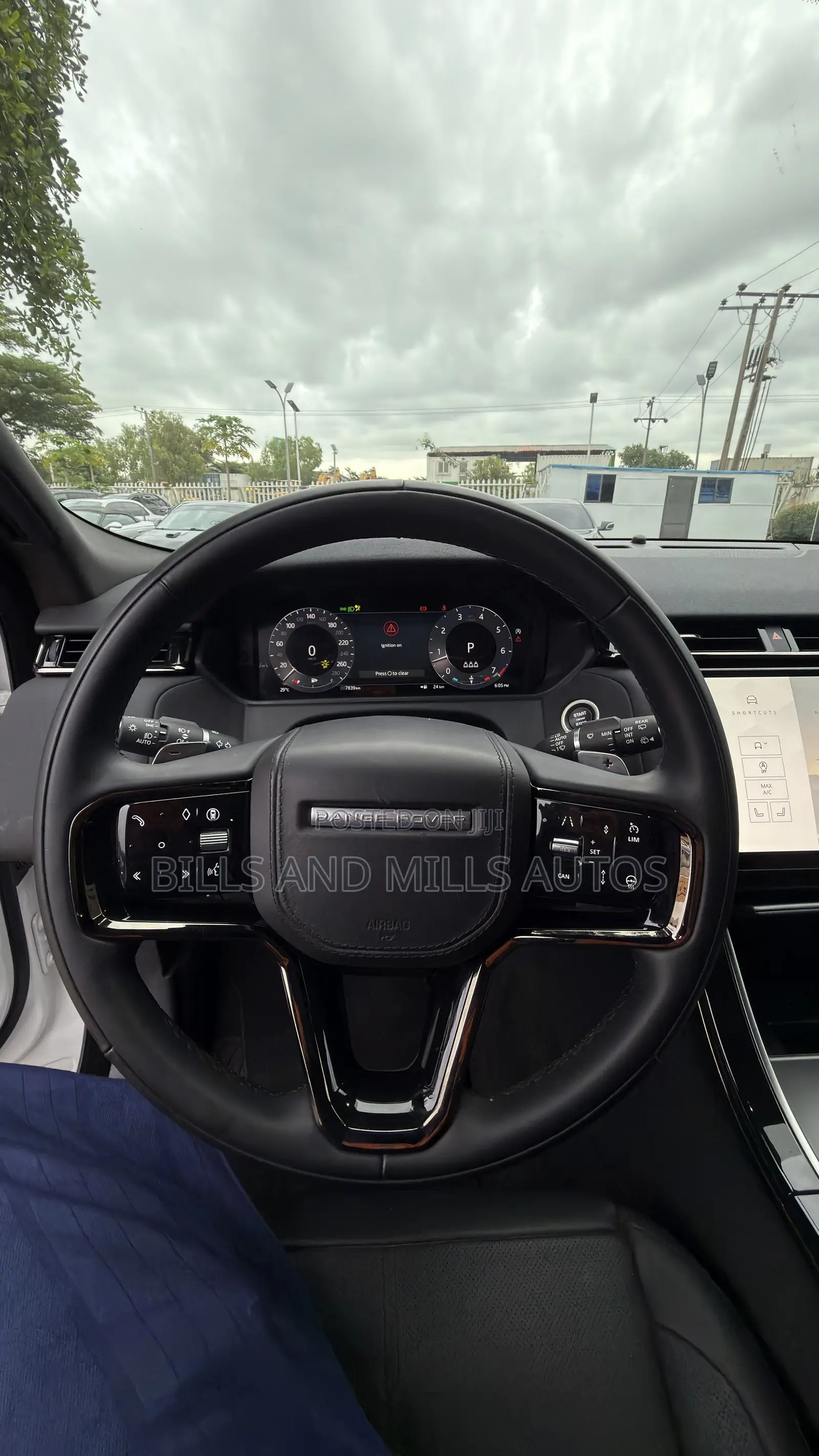 New Land Rover Range Rover Velar P400 Dynamic SE 2025 White