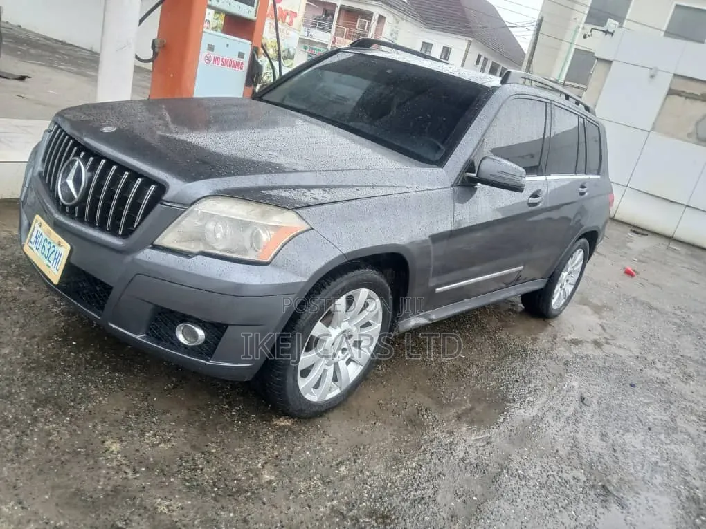Mercedes-Benz GLK-Class 2011 Gray