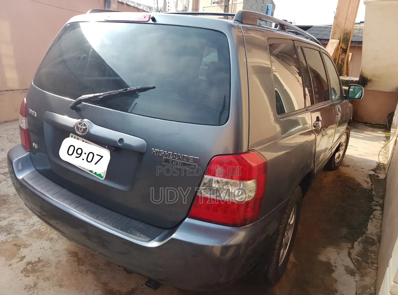 Toyota Highlander V6 2005 Blue