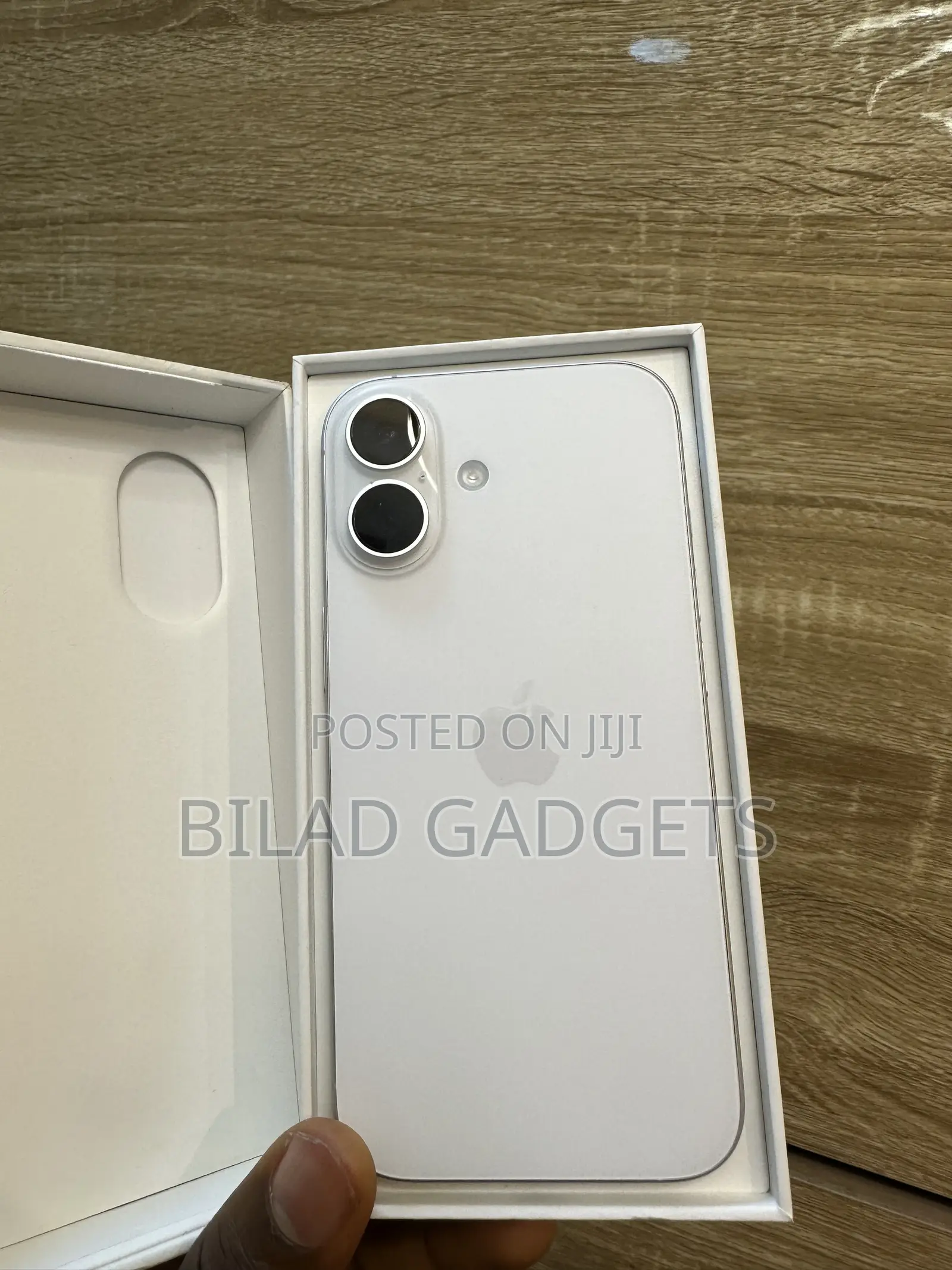New Apple iPhone 17 256 GB White