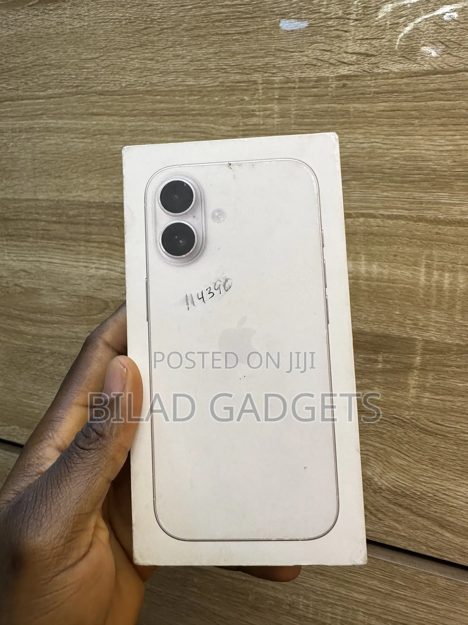 New Apple iPhone 17 256 GB White