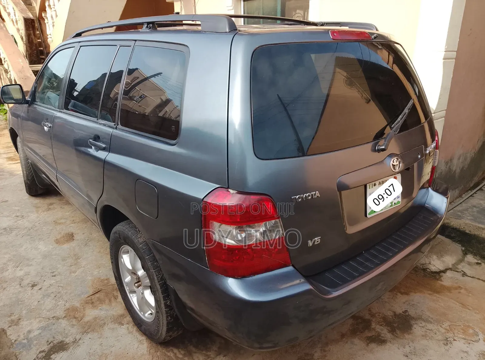 Toyota Highlander V6 2005 Blue